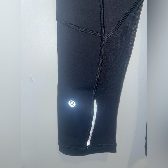 Lululemon hi rise cropped leggings size 2 - Picture 5 of 9